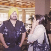 Sunita Wason with play Back singer DALER MEHENDI